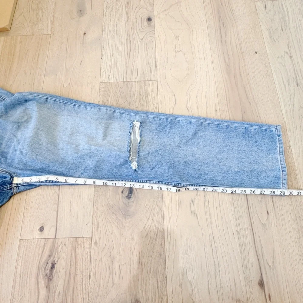 Reformation 31 Cynthia High Rise Relaxed Distressed Jeans Light Blue Oahu Wash